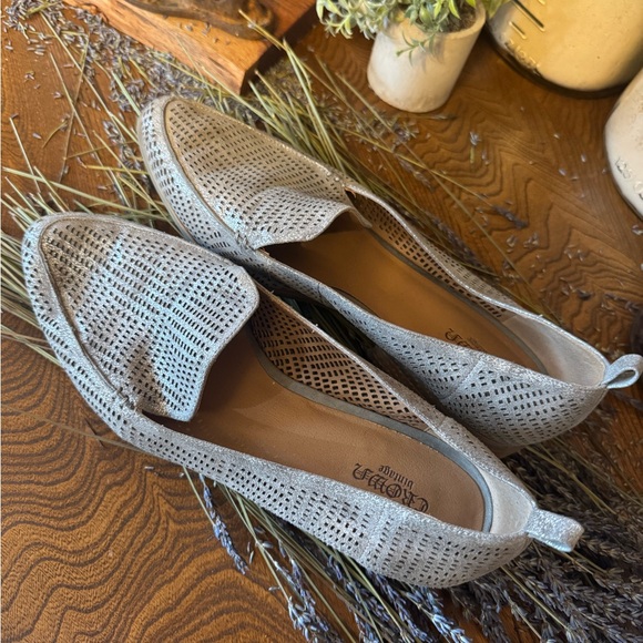 Crown Vintage Shoes - Crown Vintage Leather Gray Perforated Women's Flats